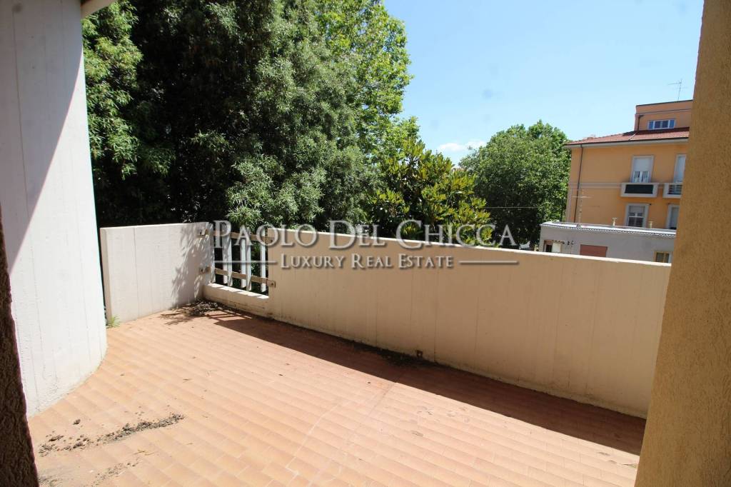 appartamento in vendita a Livorno in zona Lungomare
