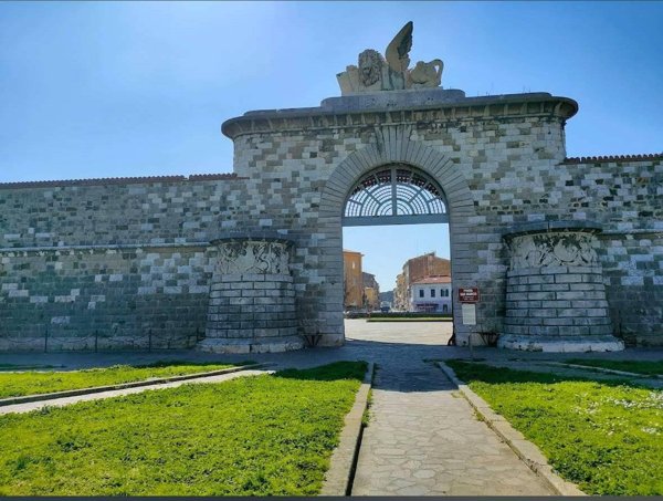 appartamento in vendita a Livorno in zona Stazione