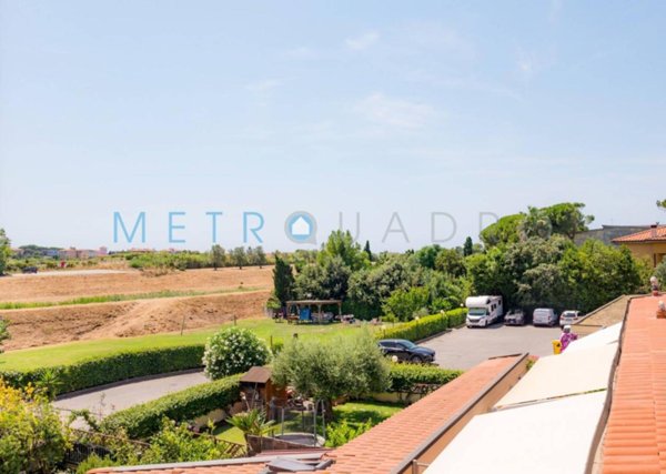 appartamento in vendita a Livorno in zona Antignano