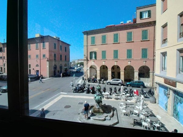 ufficio in vendita a Livorno in zona Centro Città