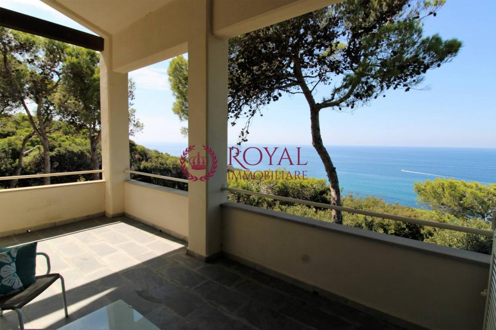 casa indipendente in vendita a Livorno in zona Quercianella