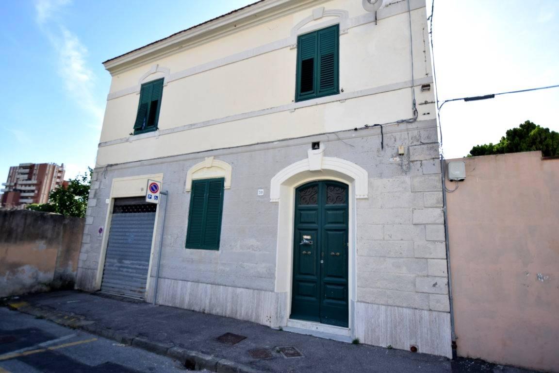 casa indipendente in vendita a Livorno in zona Centro Città