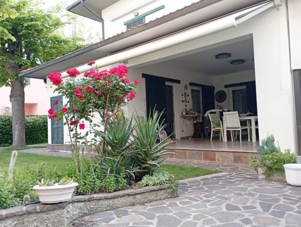casa indipendente in vendita a Livorno in zona Stazione
