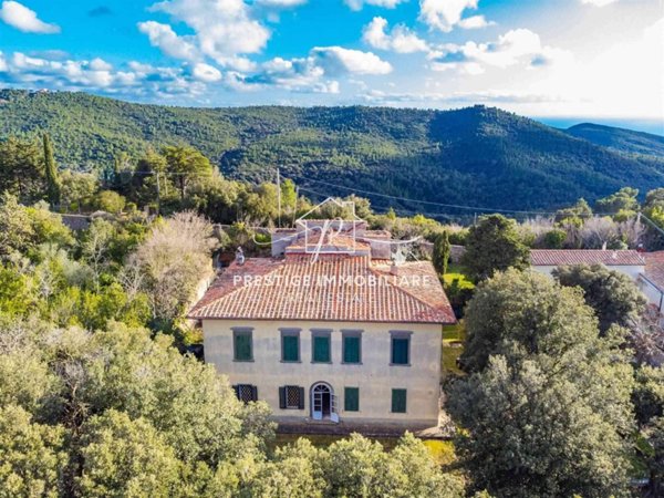 casa indipendente in vendita a Livorno in zona Montenero