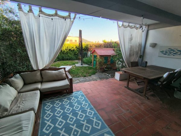 casa indipendente in vendita a Livorno in zona Montenero