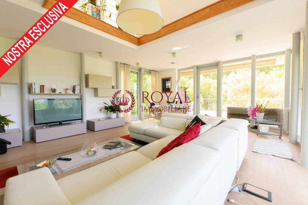 casa indipendente in vendita a Livorno in zona Montenero