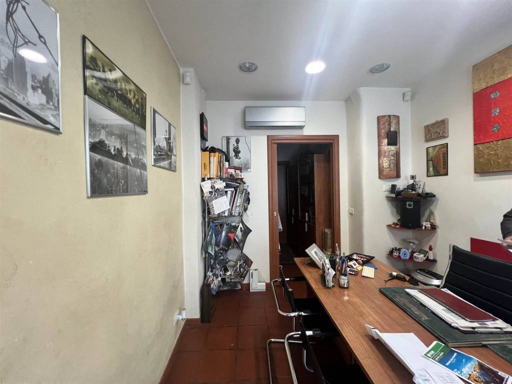negozio in vendita a Livorno