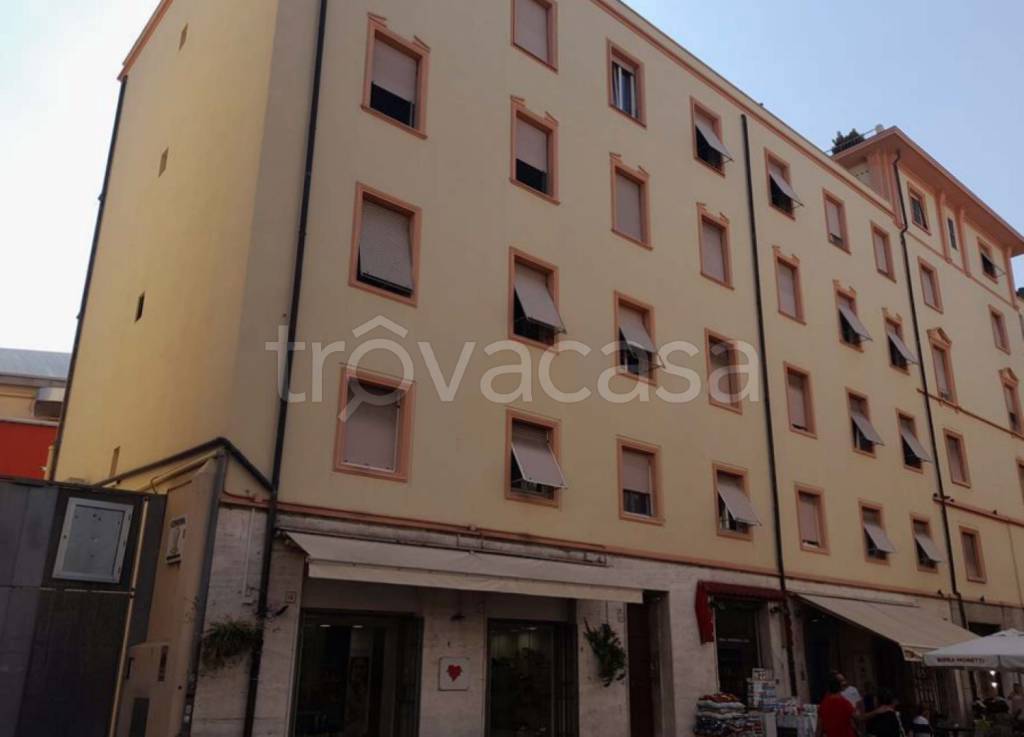 appartamento in vendita a Livorno in zona Centro Città
