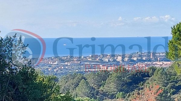 casa indipendente in vendita a Livorno in zona Limoncino