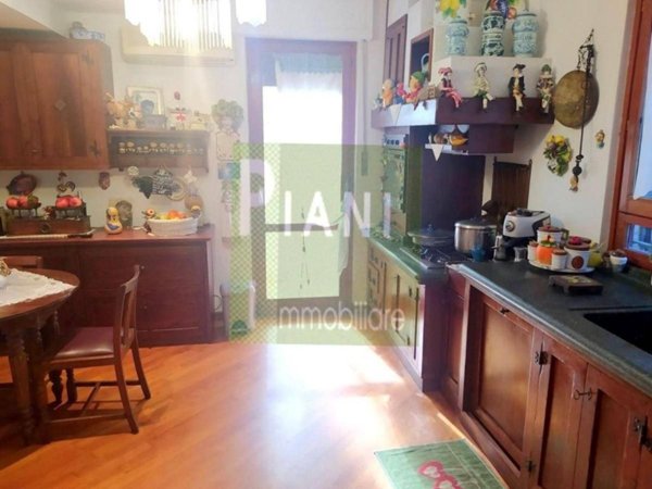 casa indipendente in vendita a Livorno in zona Stillo