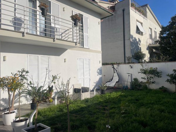 appartamento in vendita a Livorno in zona Ardenza