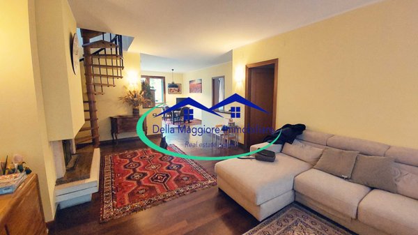 casa indipendente in vendita a Livorno in zona Montenero