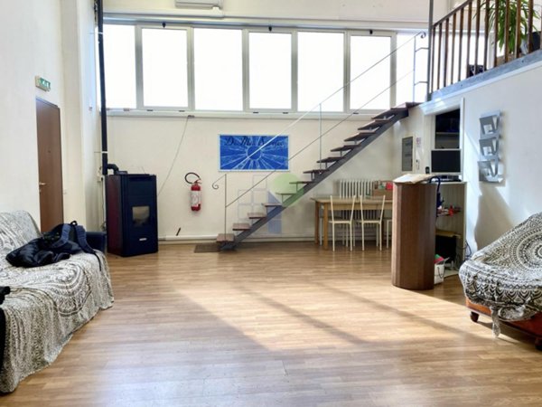 ufficio in vendita a Livorno