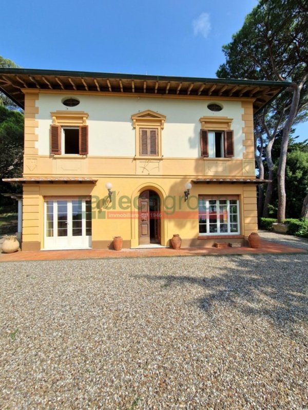casa indipendente in vendita a Livorno in zona Montenero
