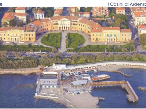 appartamento in vendita a Livorno in zona Ardenza