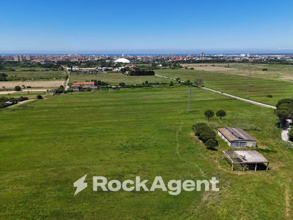 casa indipendente in vendita a Livorno in zona Limoncino