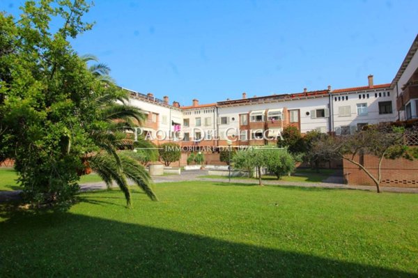appartamento in vendita a Livorno in zona La Leccia