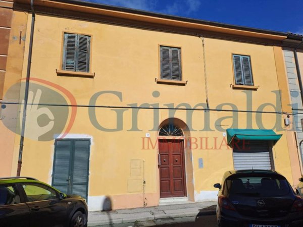 appartamento in vendita a Livorno in zona Limoncino