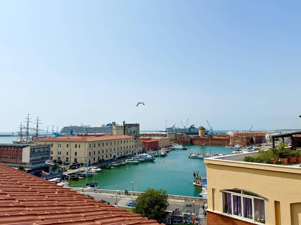 appartamento in vendita a Livorno in zona Centro Città