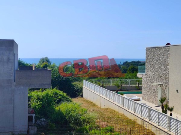 casa indipendente in vendita a Livorno in zona Limoncino