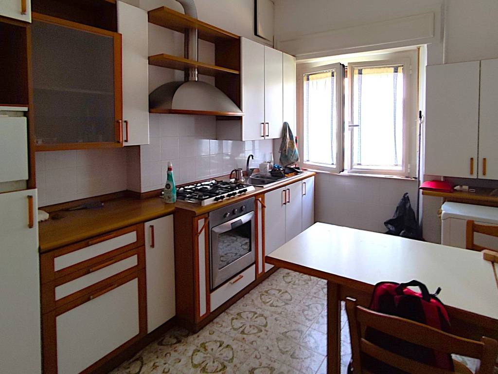 appartamento in vendita a Livorno in zona Ospedale