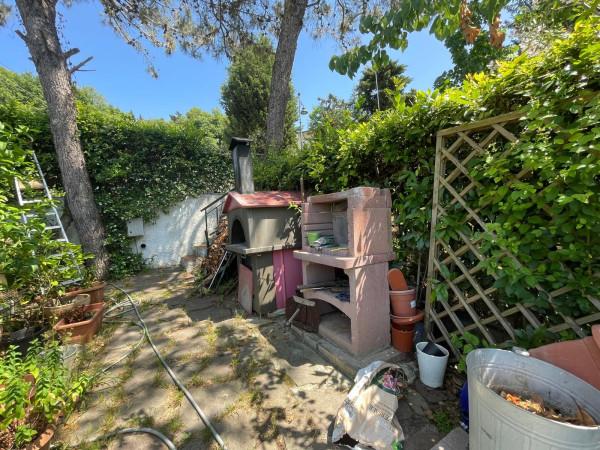 appartamento in vendita a Livorno in zona Montenero