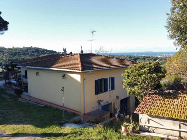casa indipendente in vendita a Livorno in zona Centro Città