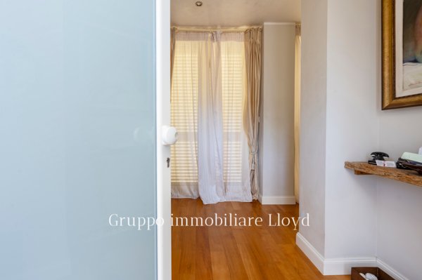 casa indipendente in vendita a Livorno in zona Montenero