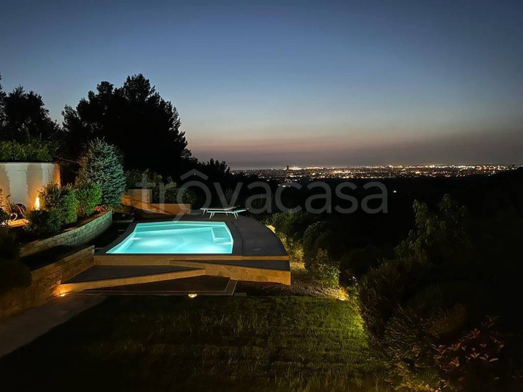 casa indipendente in vendita a Livorno in zona Montenero