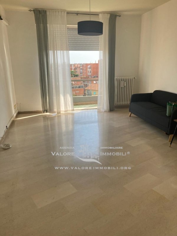 appartamento in vendita a Livorno in zona Limoncino