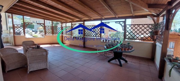 casa indipendente in vendita a Livorno in zona Montenero