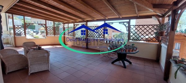 casa indipendente in vendita a Livorno in zona Montenero
