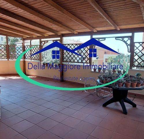 casa indipendente in vendita a Livorno in zona Montenero