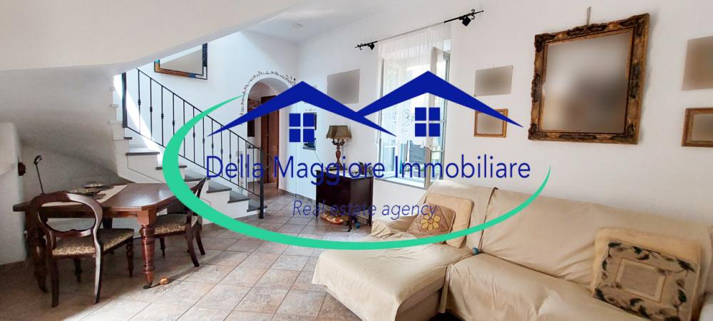 casa indipendente in vendita a Livorno in zona Montenero