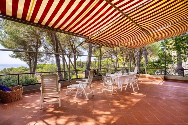 casa indipendente in vendita a Livorno in zona Quercianella