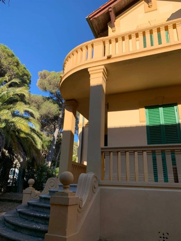 casa indipendente in vendita a Livorno in zona Quercianella