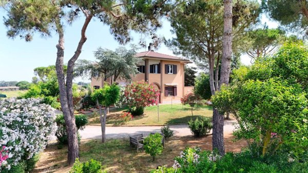 casa indipendente in vendita a Livorno