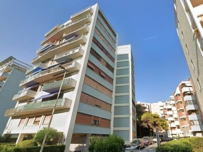 locale commerciale in vendita a Livorno in zona Centro Città