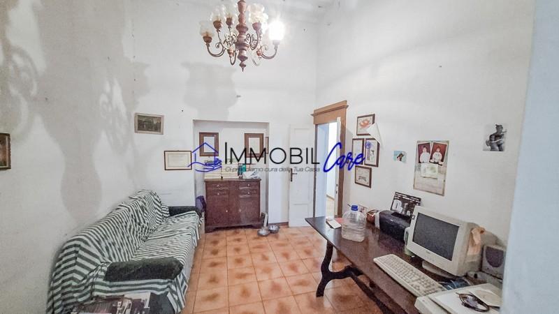 appartamento in vendita a Livorno in zona Stazione