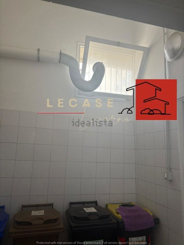 locale commerciale in vendita a Livorno