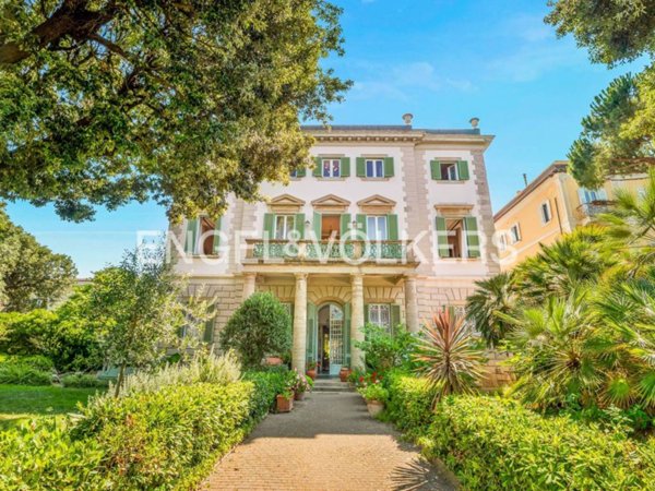 casa indipendente in vendita a Livorno in zona Ardenza