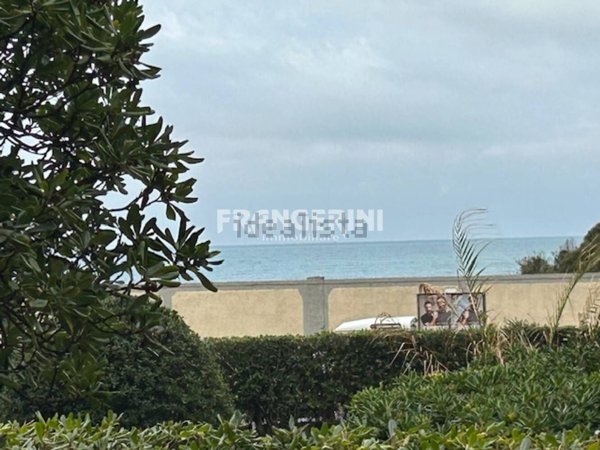casa indipendente in vendita a Livorno in zona Antignano