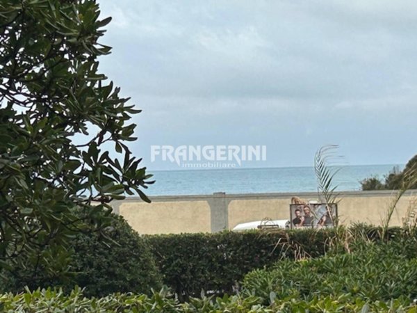 casa indipendente in vendita a Livorno in zona Antignano