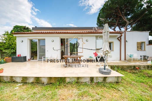 casa indipendente in vendita a Livorno in zona Padula