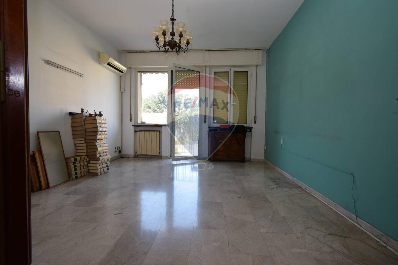 appartamento in vendita a Livorno in zona Lungomare