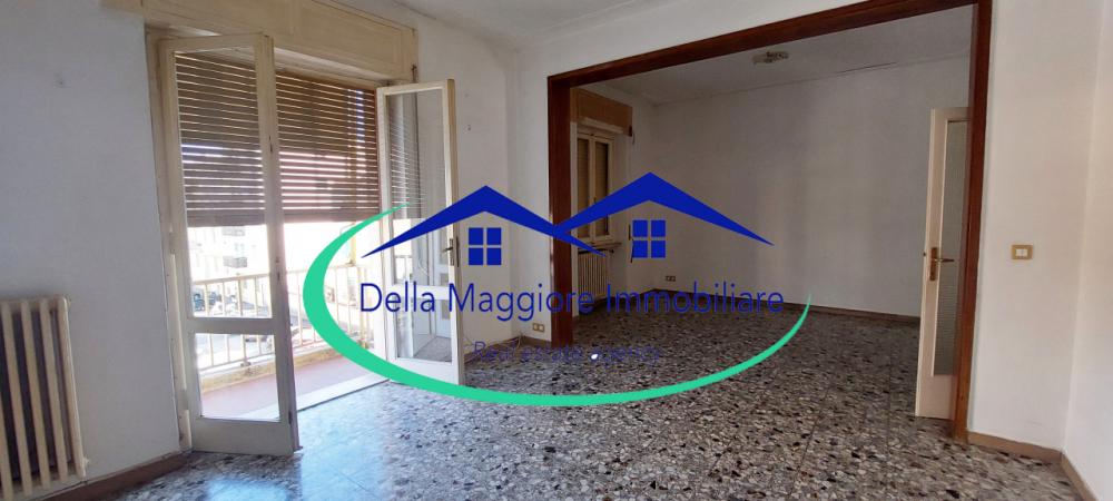 appartamento in vendita a Livorno in zona Ospedale