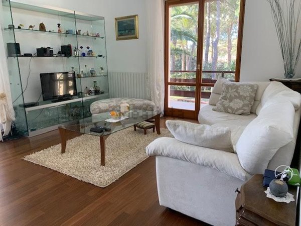 casa indipendente in vendita a Livorno in zona Quercianella