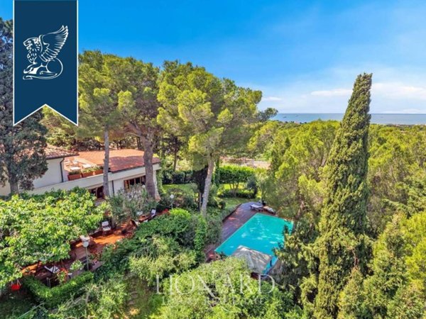 casa indipendente in vendita a Livorno in zona Montenero