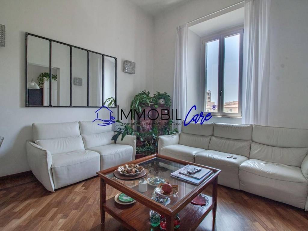 appartamento in vendita a Livorno in zona Lungomare