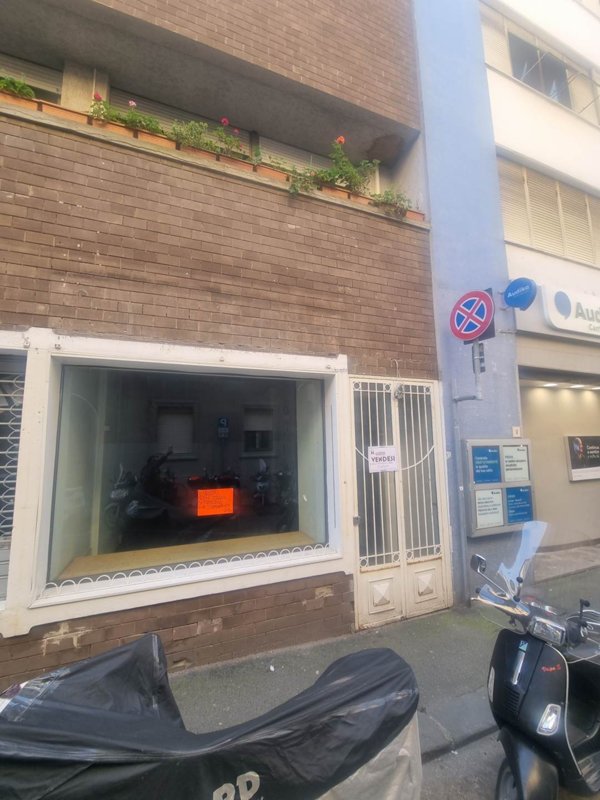 ufficio in vendita a Livorno in zona Centro Città